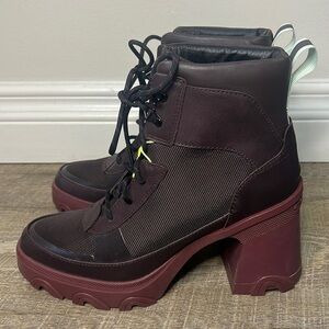WOMEN'S BREX™ HEEL LACE BOOTIE Size 9.5